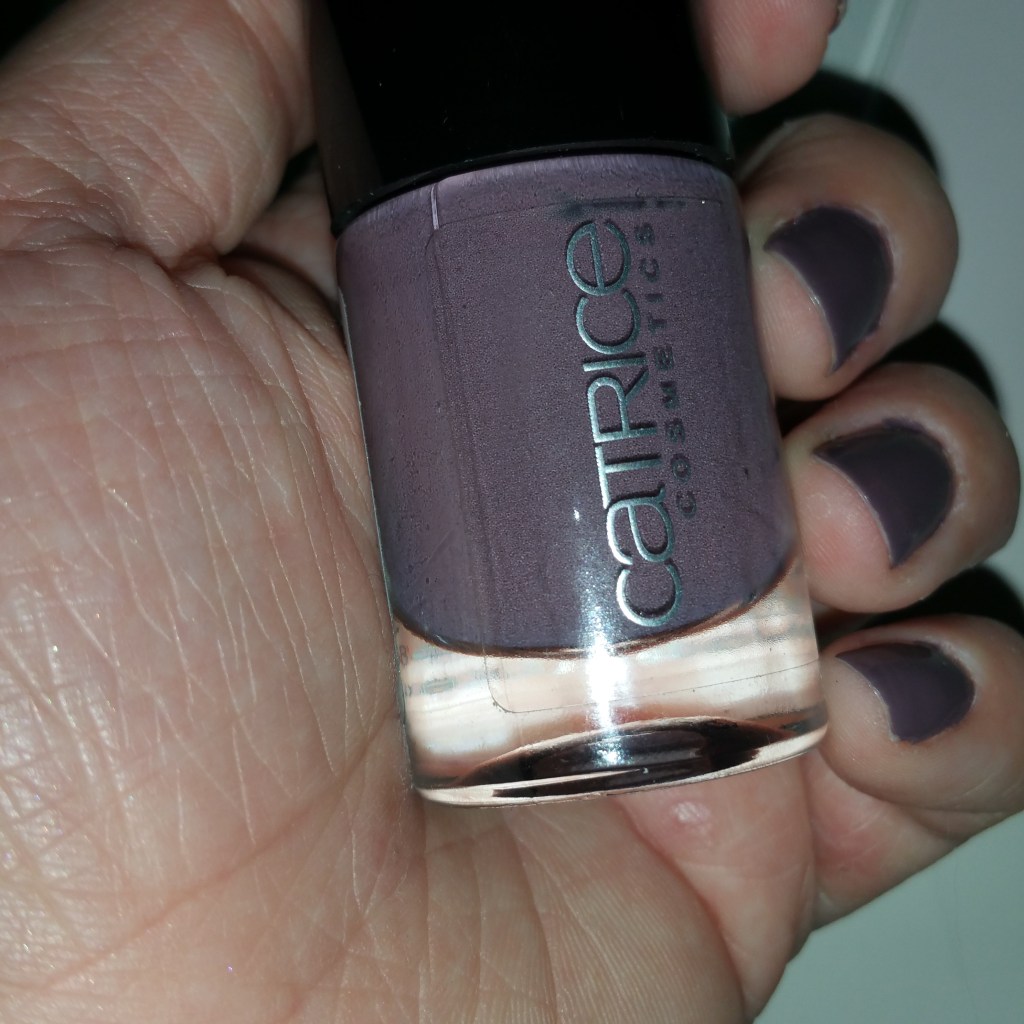Thumbs nails of the month: Catrice Ultimate Nail Lacquer  nr 117 Mauve To the&nbsp;Best